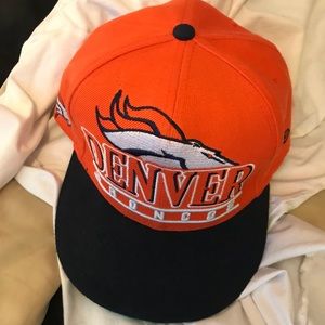 Vintage Denver Broncos new era snapback hat nfl